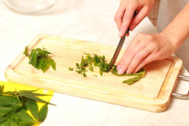 Kenevir yeşil taze yaprakları