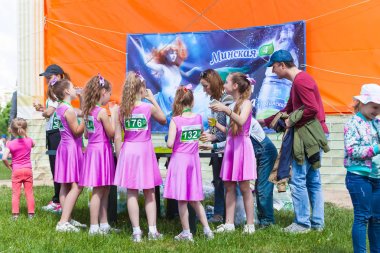 Bir hayır kurumu başlangıcı atletleri Angels.Belar Wings çalıştırmak