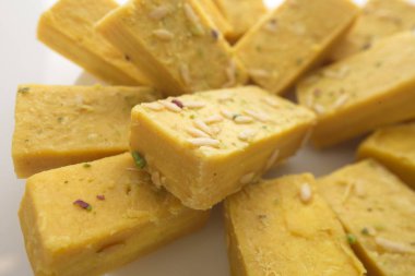 Hint tatlılar tatlı soan papdi