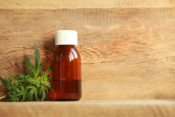 Cannabis oil and hemp — Stock Photo, Image