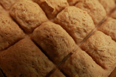 bir demir tencerede Türk Tahin Helva