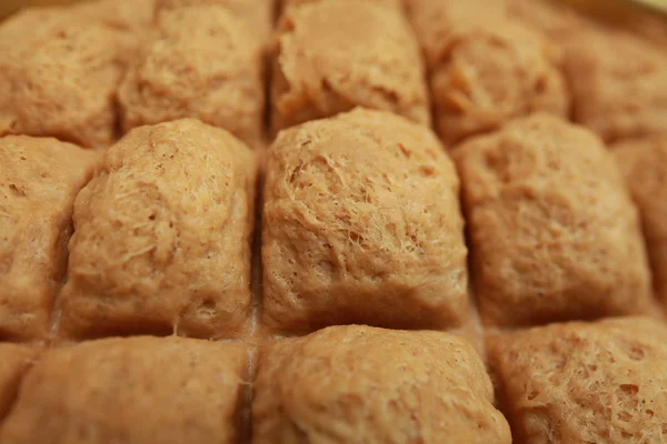 bir demir tencerede Türk Tahin Helva