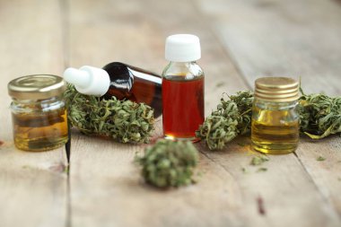 ext ile tıbbi esrar alternatif tıp yeşil yaprakları