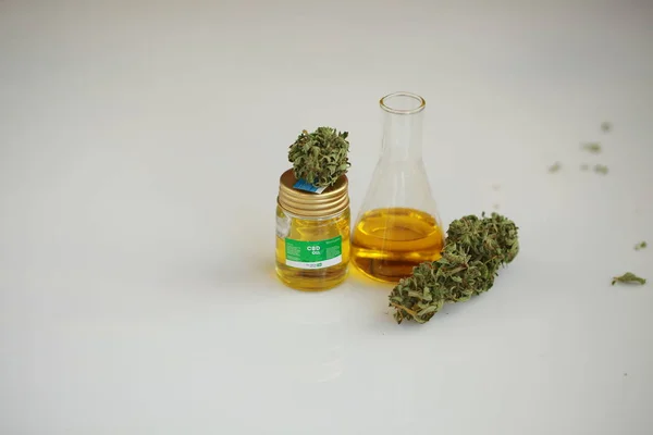 Hemp cannabis product oil — Stock Photo, Image
