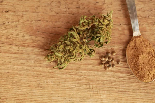 Cannabis cbd farinha de sementes de cânhamo — Fotografia de Stock