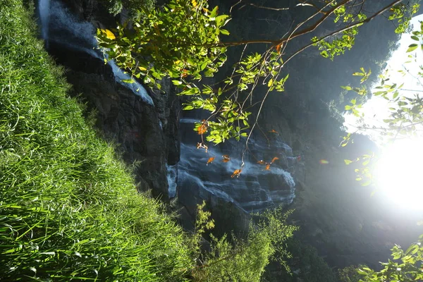 Rawana καταρράκτη στο Montain Σρι Λάνκα — Φωτογραφία Αρχείου