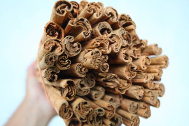 Sri Lanka büyük ambalajında kuru rulo tarçın