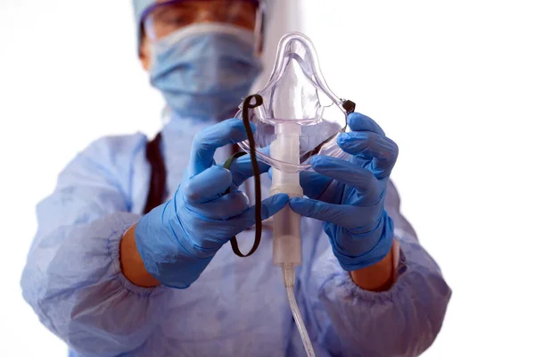 Doctor Protective Equipment Put Oxygen Mask Patient Diagnosis Coronavirus — Stock Photo, Image