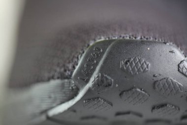 Yeni siyah spor ayakkabıları adidas model NMD _ R1.Belarus, Minsk, 2020