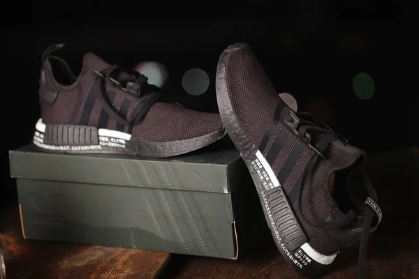 Sepatu Olahraga Hitam Adidas Model Nmd Belarus Minsk 2020 — Stok Foto