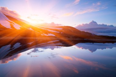 Dağ gölü, Bahar yatay
