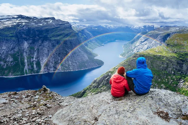 Ringedalsvatnet - lago in Norvegia vicino a Trolltunga — Foto Stock