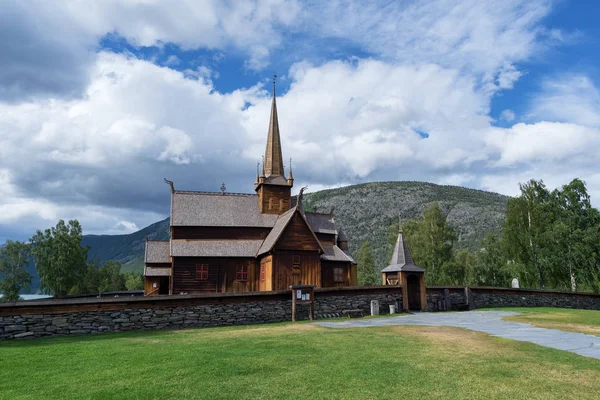 Iglesia Lom Stave, Noruega — Foto de Stock