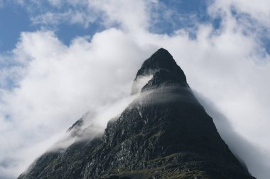 Norveç'te Innerdalstarnet Dağı