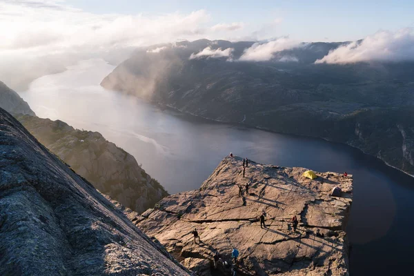 Cliff Preikestolen, Norway — Stok fotoğraf