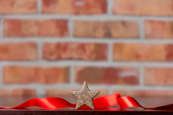 Decorazioni natalizie su tavola — Foto Stock