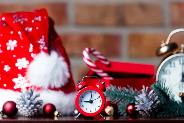 Concepto de Navidad - reloj despertador vintage —  Fotos de Stock