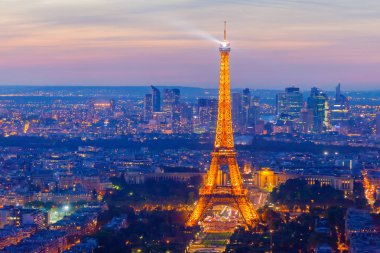 Paris güzel görünüm akşam