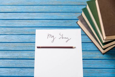 kalem, kitap ve kağıt My Story kelimelerle