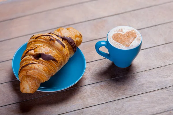 Delicious fresh croissant — Stock Photo, Image