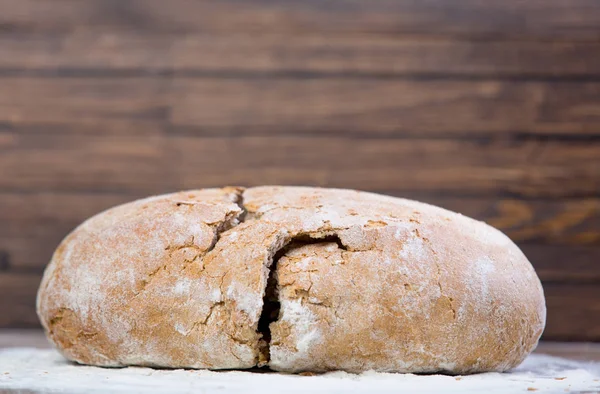 Tasty fresh bread loaf — Stock Photo, Image