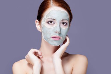 wond yüzünde maske olan güzel kadın fotoğrafı