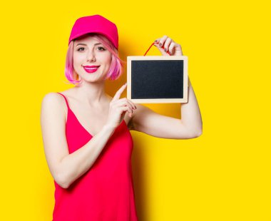 Yönetim kurulu olan güzel kadın 