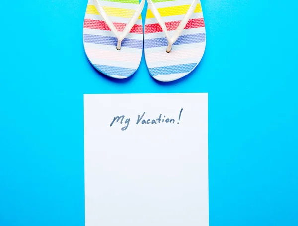 Infradito e carta con scritte "la mia vacanza " — Foto Stock