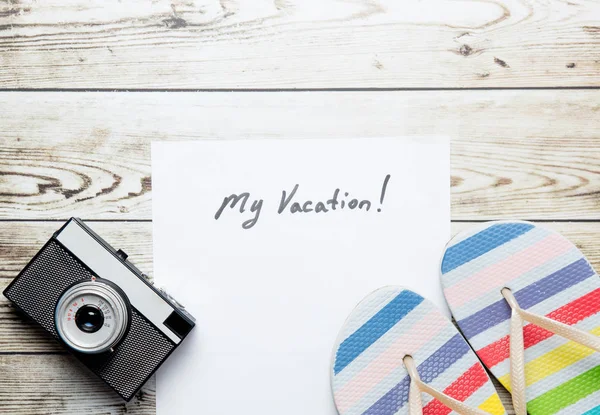 Flipflops and paper with lettering "my vacation" — Stock Photo, Image