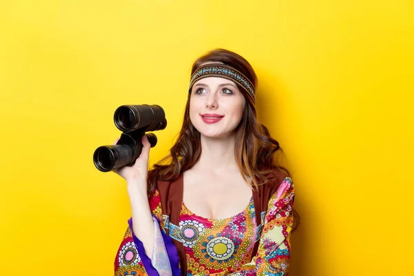 Young hippie girl with binoculars — Stock Photo, Image