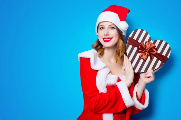 Santa chica con caja de regalo —  Fotos de Stock