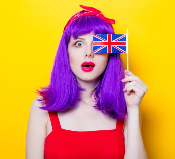 Wanita muda dengan bendera Inggris Raya — Stok Foto