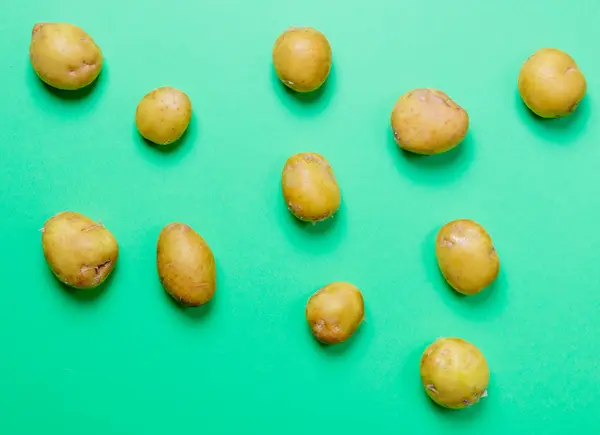 Fresh raw potatoes — Stock Photo, Image