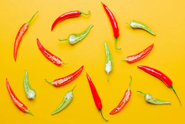 Gesneden chilli pepers — Stockfoto