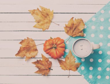 Fincan kahve ve kabak