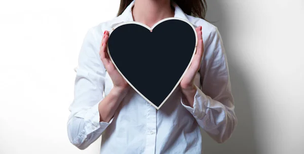 Mujer joven con tabla — Foto de Stock