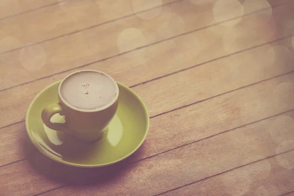 Tasse Kaffee auf dem Tisch — Stockfoto