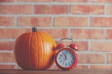 Sonbahar masaya kabak