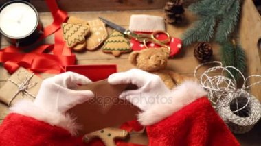 Noel Baba hediyeleri hazırlanıyor