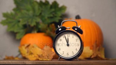 Retro çalar saat ile kabak