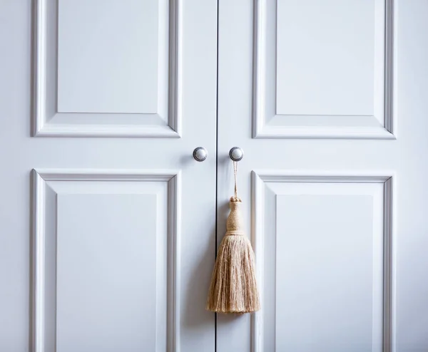 Porte bianche del gabinetto — Foto Stock