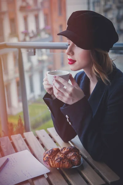 Business woman have coffee break — стоковое фото