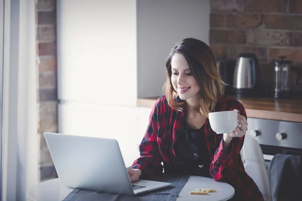 Donna d'affari hanno pausa caffè — Foto Stock