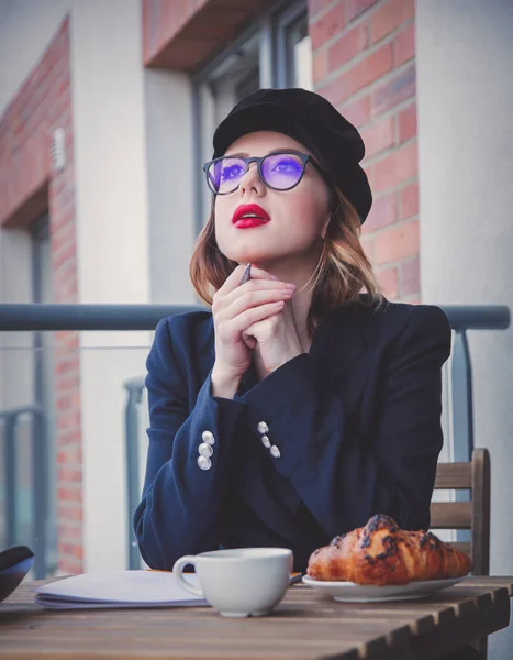 Mujer de negocios tienen descanso café — Foto de Stock