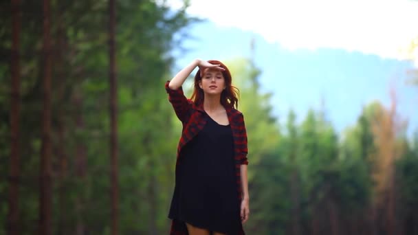 Woman in blue coat — Stock Video