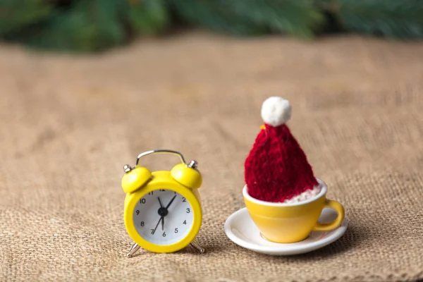 Christmas gifts and tea — Stock Photo, Image