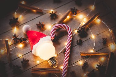 Noel Aydınlatmaları ve lolipop