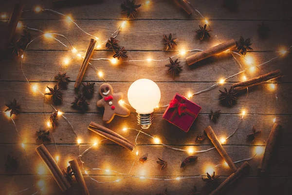 Vánoční osvětlení a dary — Stock fotografie