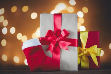 Noel hediyeleri ve çorap 