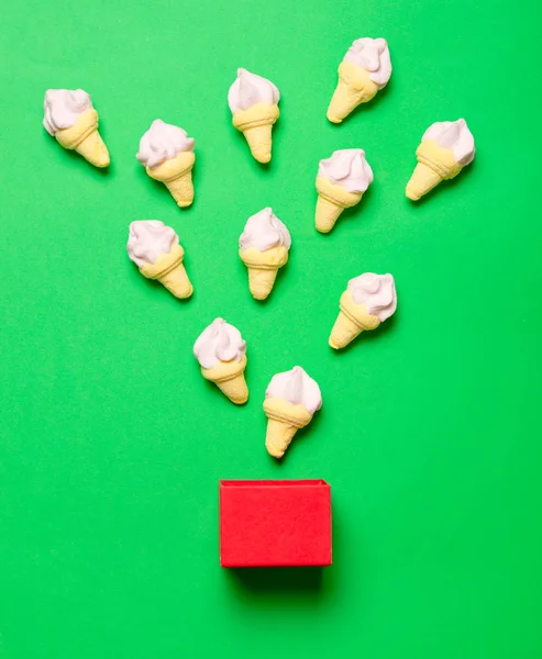 Marshmallows with red box — Stock Photo, Image